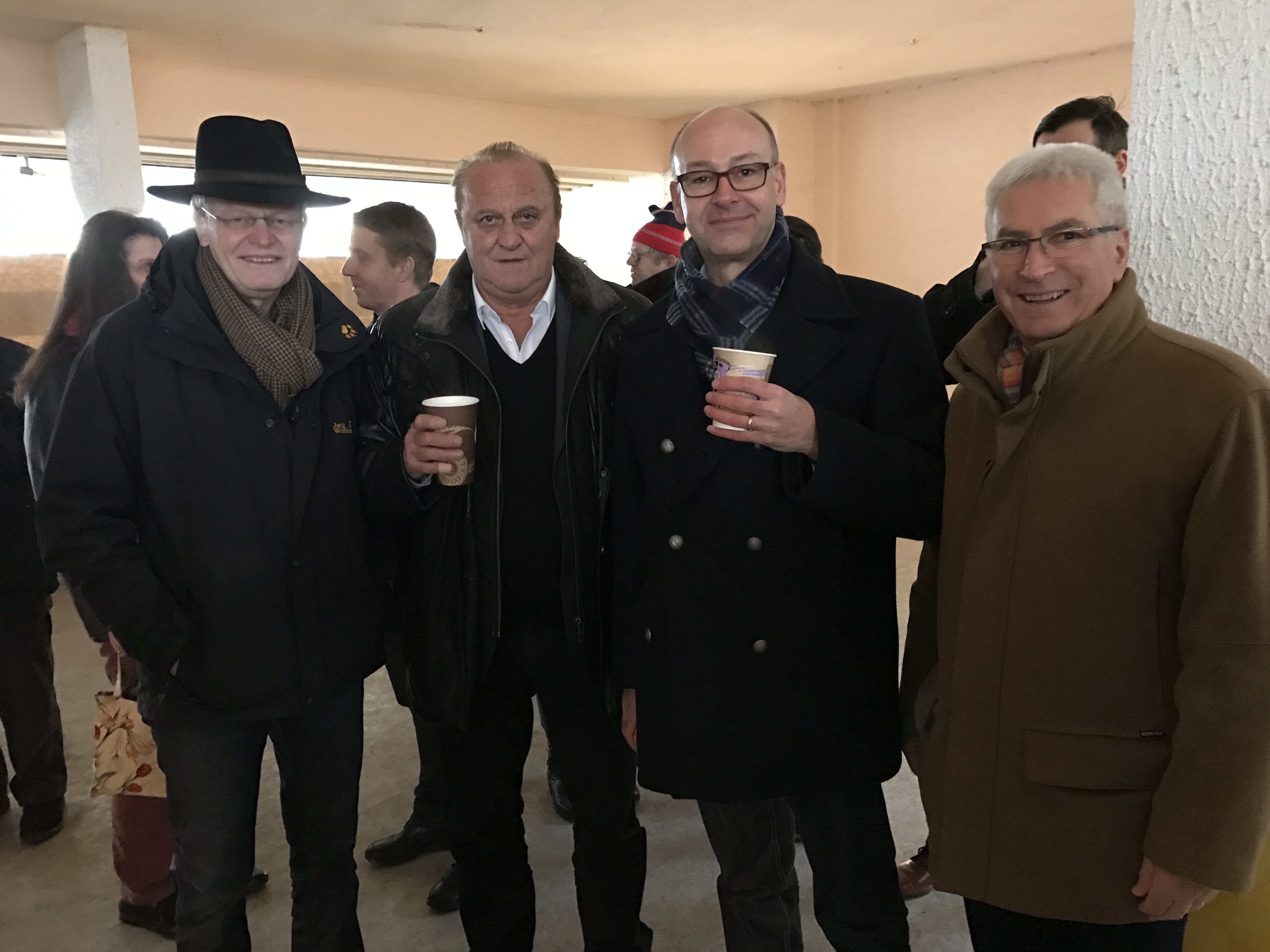 Bürgermeister Wolfgang Bintz, Innenminister Klaus Bouillon, CDU-Fraktionsvorsitzender Stefan Rabel, Oberbürgermeister Klaus Lorig (v.l.n.r.)